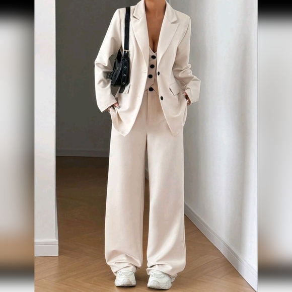 Women's Solid Color Notched Collar Long Sleeve Blazer Jacket, Vest - Picture 3 of 6